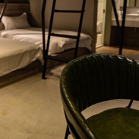 Sleeping Inn Hualien Buitenkant foto